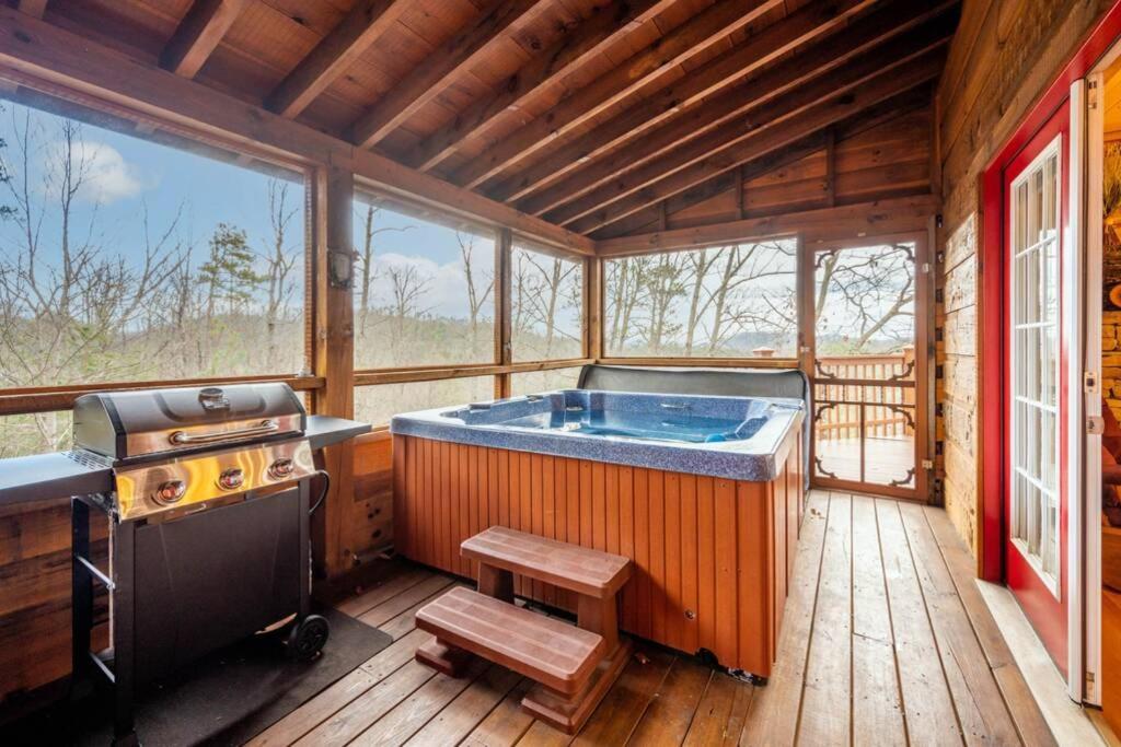 Over The Mountain - Smoky Mountain View Cabin Sevierville Exteriör bild